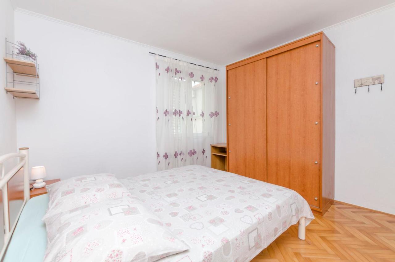 Apartments Dasa Primošten Buitenkant foto